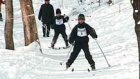 Туристы готовятся к лыжным походам