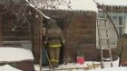Пожарные успели спасти деревянный дом