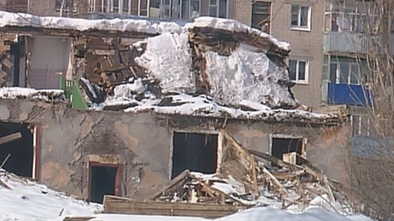 Возле детского сада на ул. Пугачева образовались трущобы