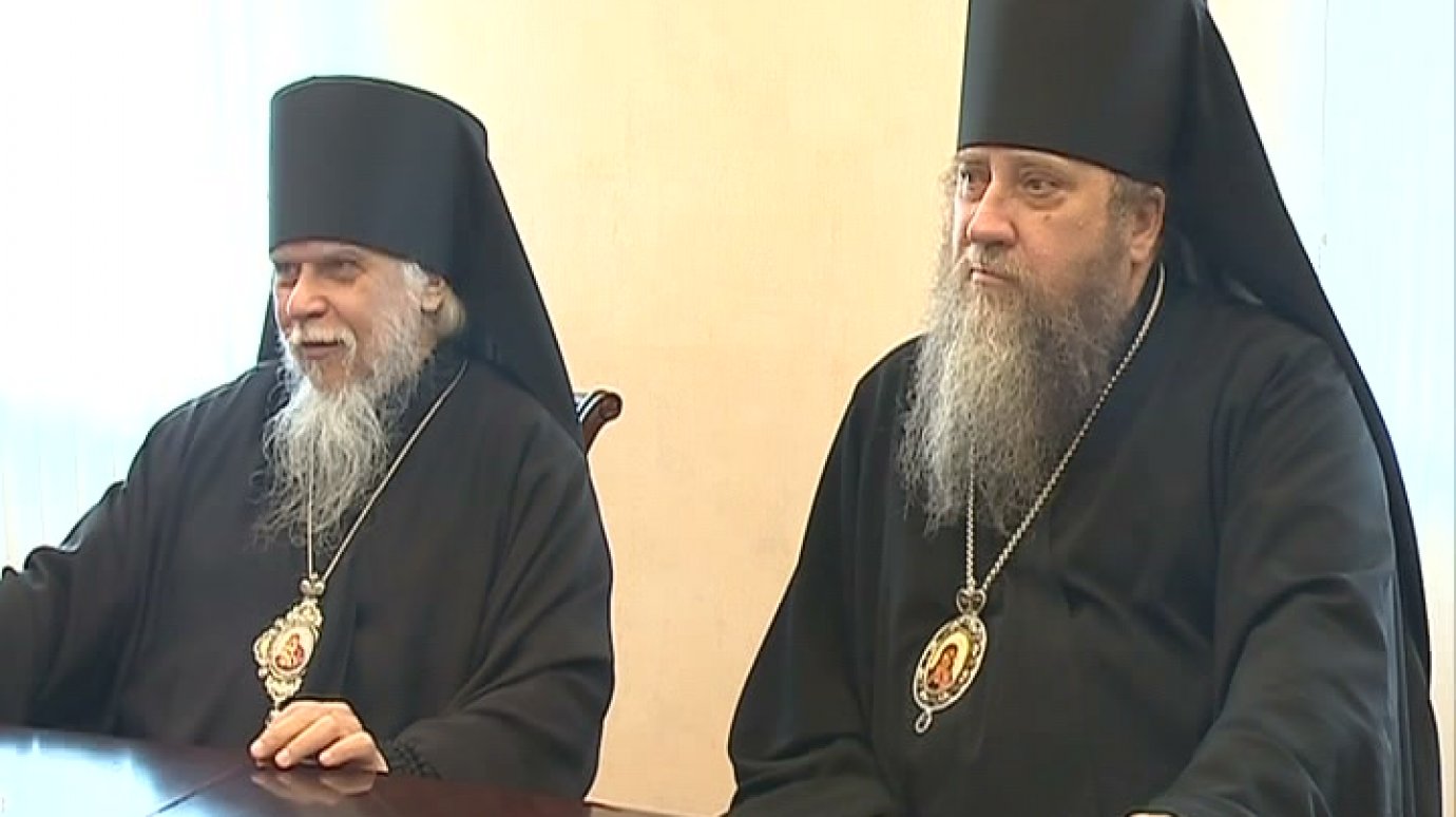 Губернатор обсудил проблемы семьи с епископом Смоленским и Вяземским