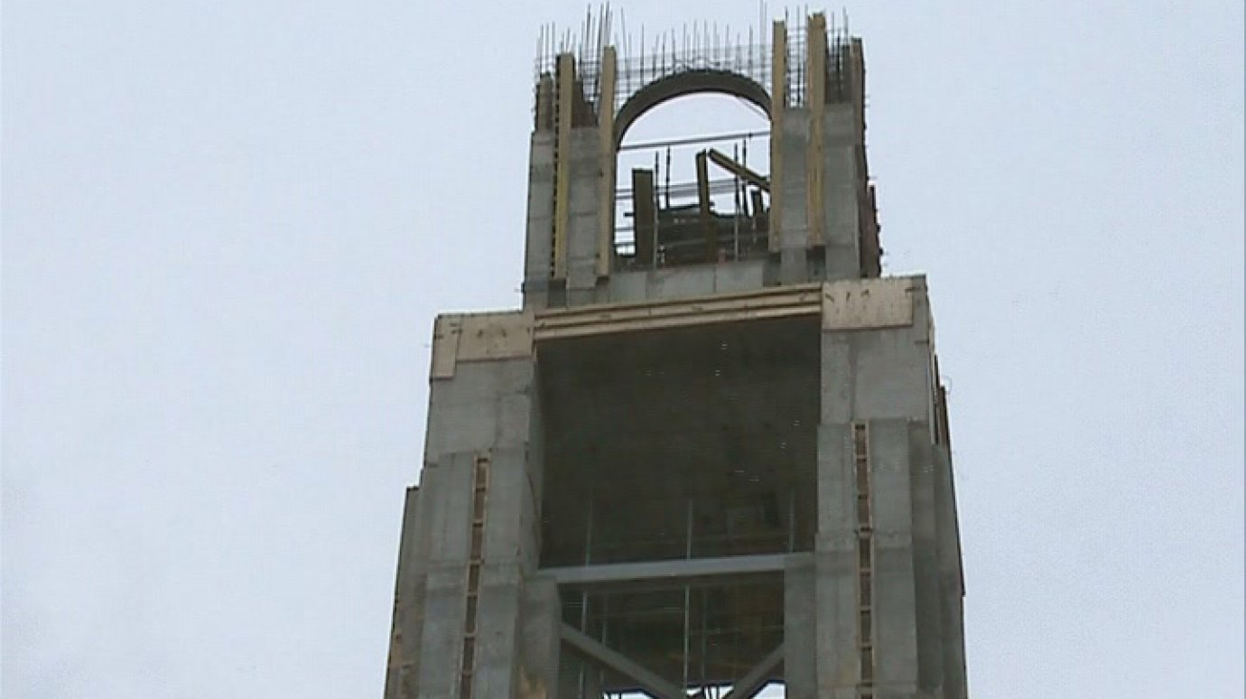 Возведение колокольни Спасского собора приближается к завершению