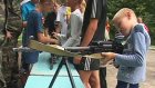 Омоновцы показали оружие детям из лагеря «Романтик»
