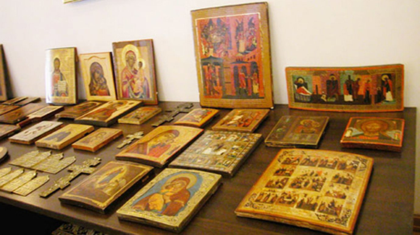 Из церкви в Земетчинском районе похищены восемь старинных икон