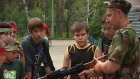 Омоновцы рассказали детям из реабилитационного центра об оружии