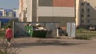 Жители ул. Антонова просят установить еще один контейнер для мусора