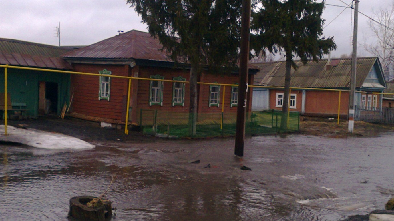 Жители Нижнеломовского района страдают от своенравия реки