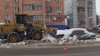Эвакуаторы очистили улицу Кижеватова от «подснежников»