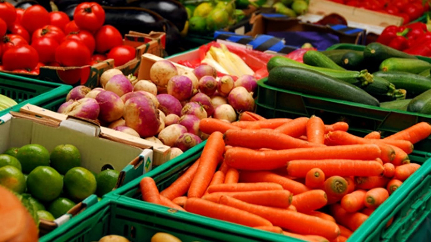 Зампред правительства озабочен ростом цен на овощи в Кузнецке