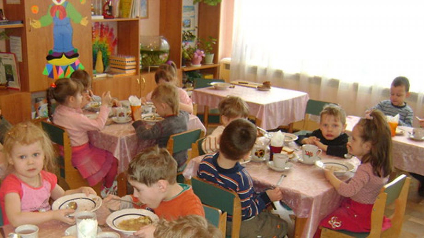 Пензенская область стала лидером ПФО по приему детей-сирот в семьи
