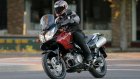 Мотоциклистов призывают защитить свою жизнь с помощью шлемов