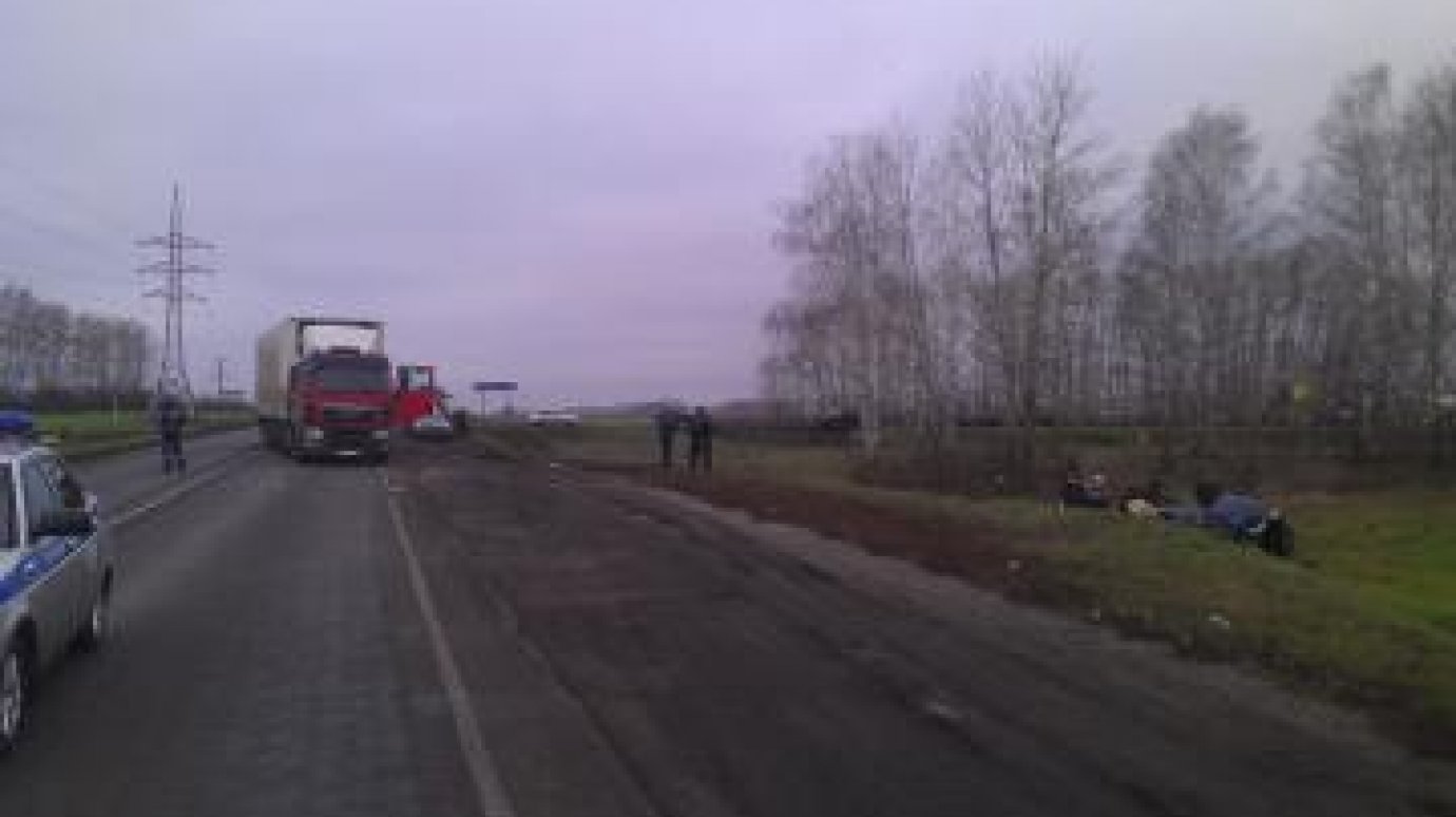 В ДТП на трассе Тамбов - Пенза пострадали водитель и два пешехода