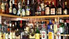 В Мокшане грабитель унес из магазина водку и виски