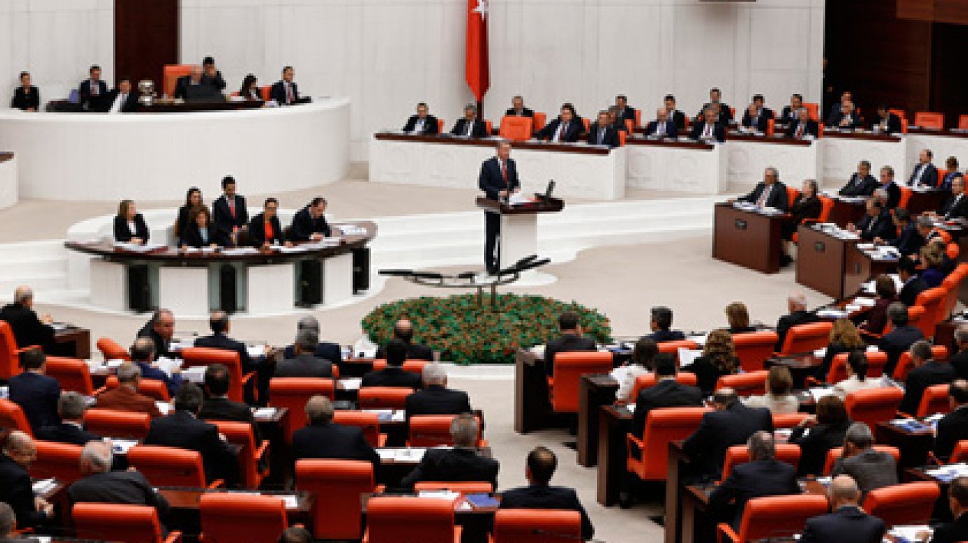 Парламент Турции одобрил блокировку сайтов без решения суда