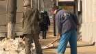 Работники коммунальных служб готовят улицы к общегородскому субботнику