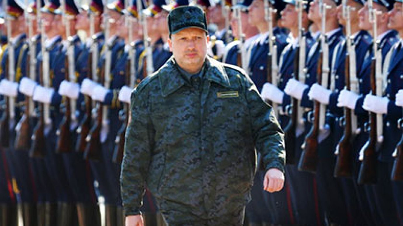Временному Президенту Украины усилили охрану