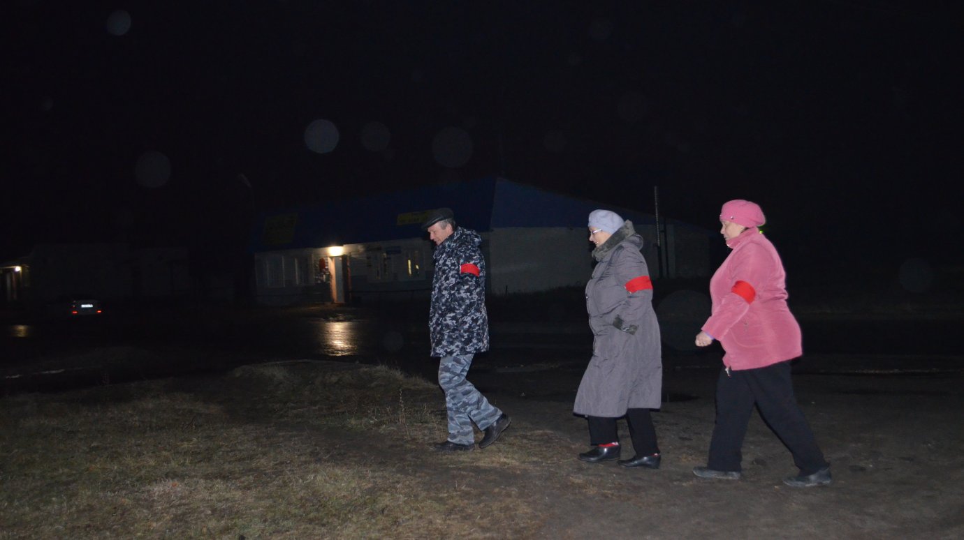 В селе Кижеватово прошел первый рейд добровольной народной дружины