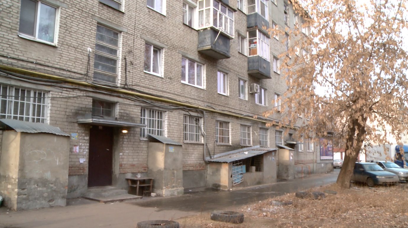 Жительница дома на Гагарина замерзает в собственной квартире