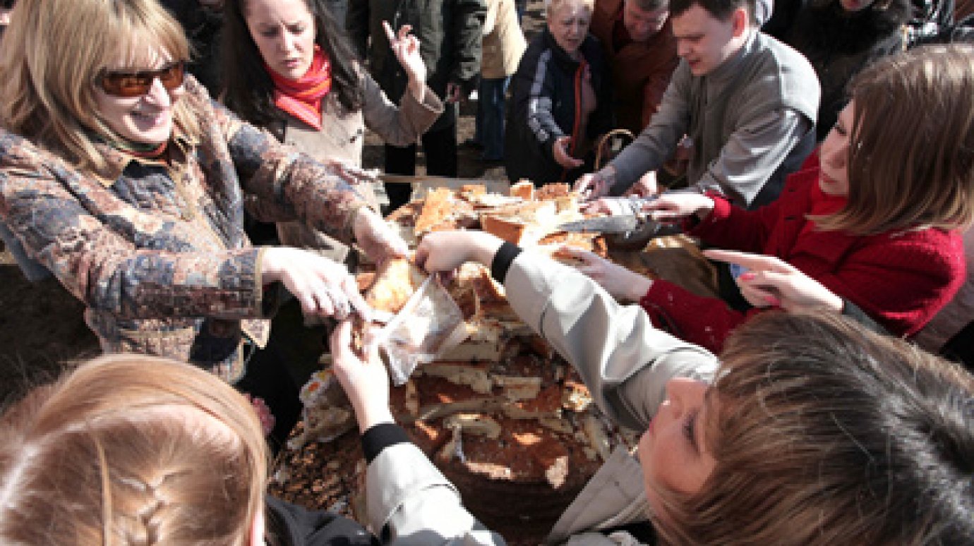 На Пушкинской площади освятят кулич весом 900 килограммов