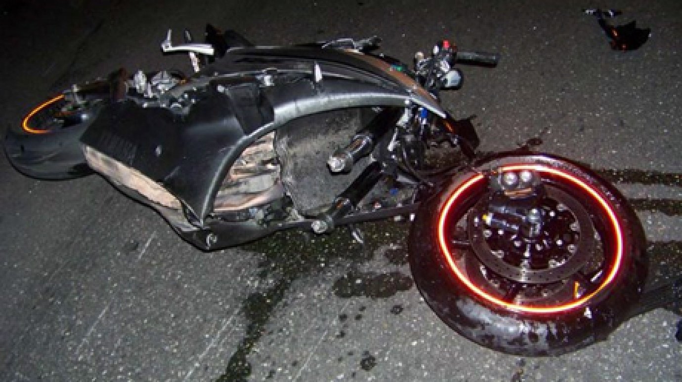 В Пензе мотоциклист потерял палец при столкновении с деревом