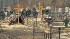 Работник якутского кладбища раскопал могилу и взял из гроба iPhone