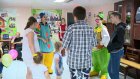 В День соседей сотрудники центра соцпомощи устроили для детей праздник