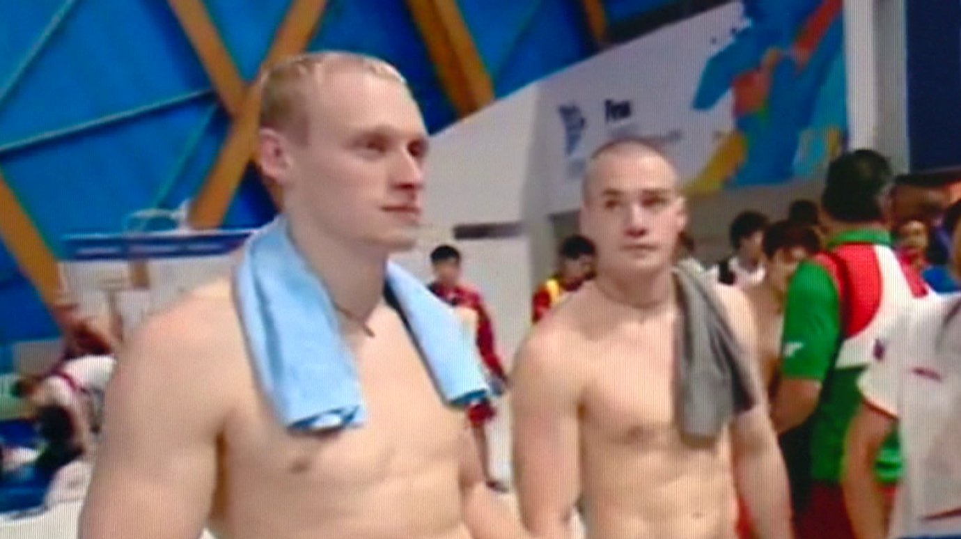 Евгений Кузнецов и Илья Захаров поборются за золото чемпионата мира