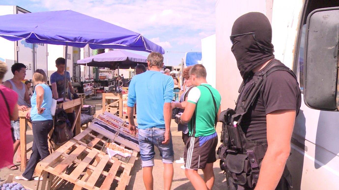 Сотрудники УФСКН провели рейд по оптовому рынку в Пензе