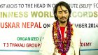 Студент из Непала за минуту ударил себя ногами по голове 134 раза