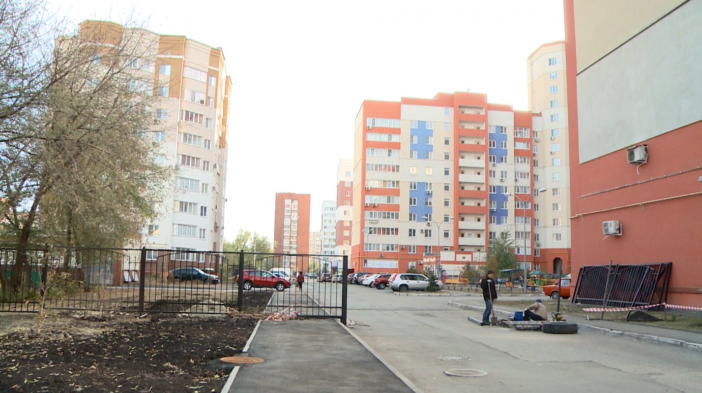 Пензенцы борются против ограждения дома на ул. Пушкина забором