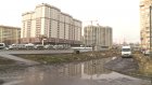 Жители улицы Лядова вынуждены обходить грязь  по проезжей части