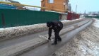 Сотрудники ГИБДД требуют тщательнее убирать снег с дорог