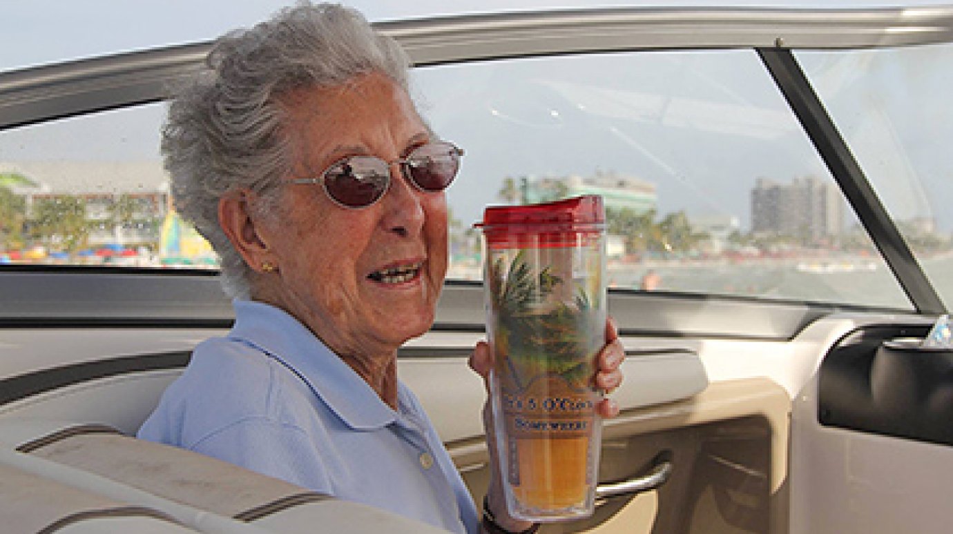 Больная раком 90-летняя американка променяла лечение на кругосветное путешествие