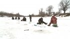 Сотрудники МЧС предупредили рыболовов об опасности мартовского льда