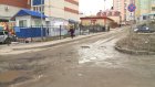 По улице Кижеватова течет река из канализационных стоков