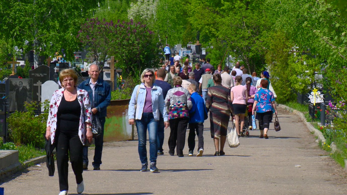 На Радоницу жители Пензенской области посетили могилы близких
