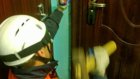 В Пензе спасатели вызволили малолетних детей, запертых в квартире