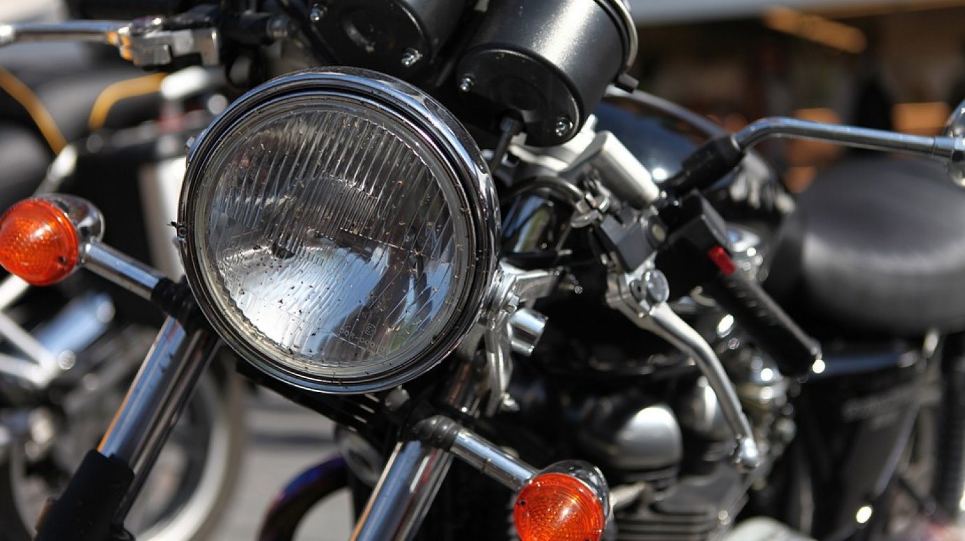 В Башмаковском районе 18-летний мотоциклист слетел в кювет