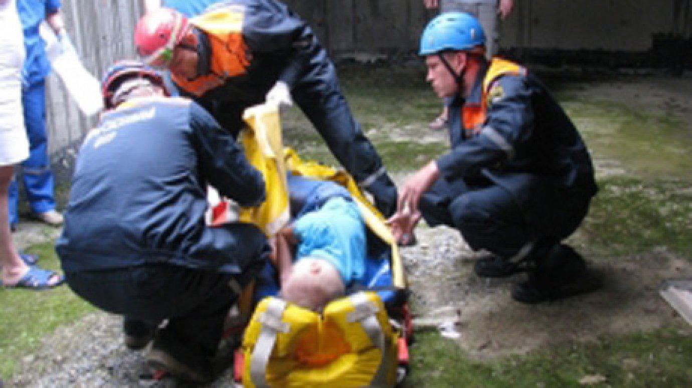 Пензенские спасатели вызволили из подвала 11-летнего мальчика