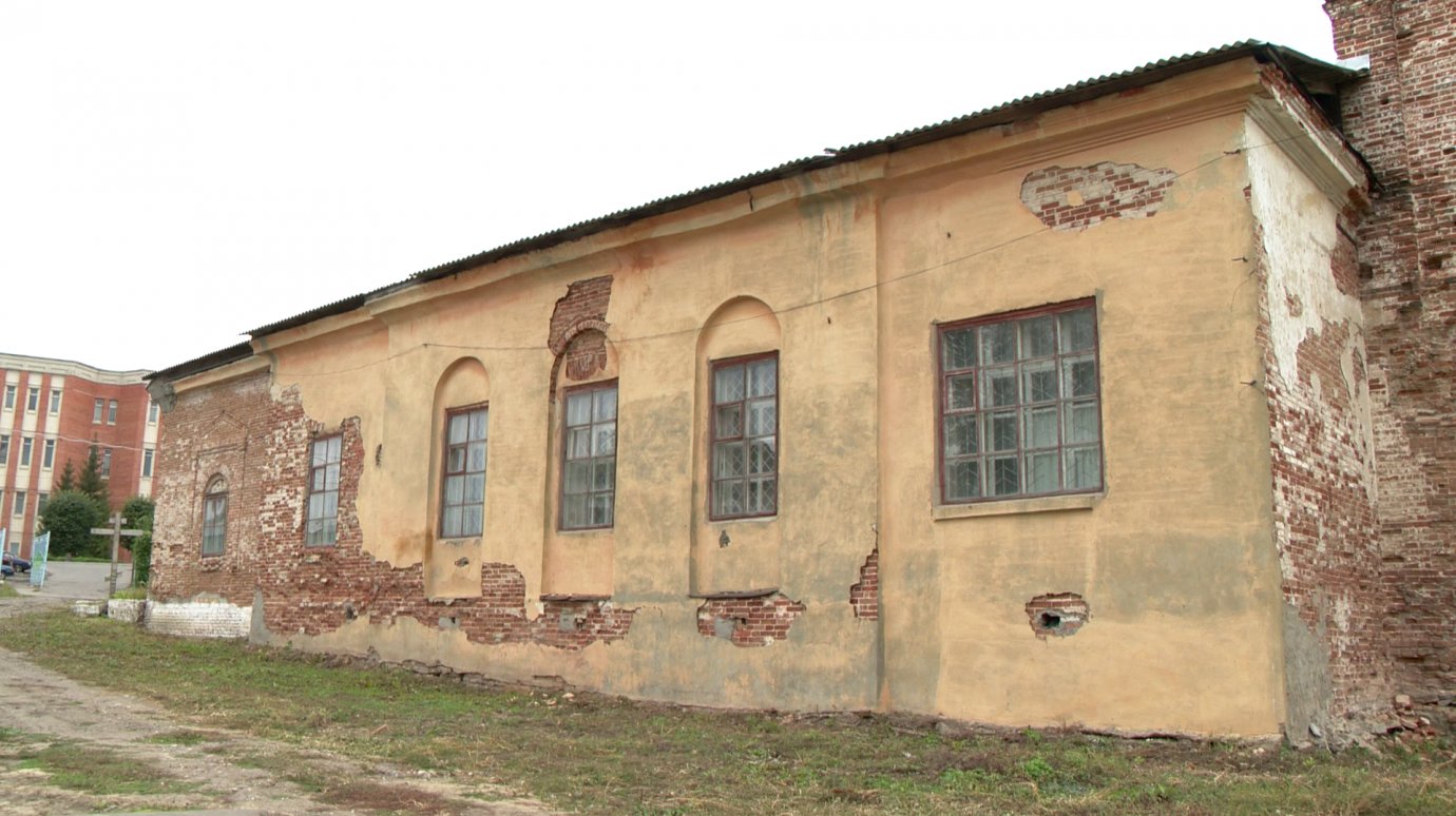 Введенская церковь на улице Куйбышева закрыла двери для прихожан