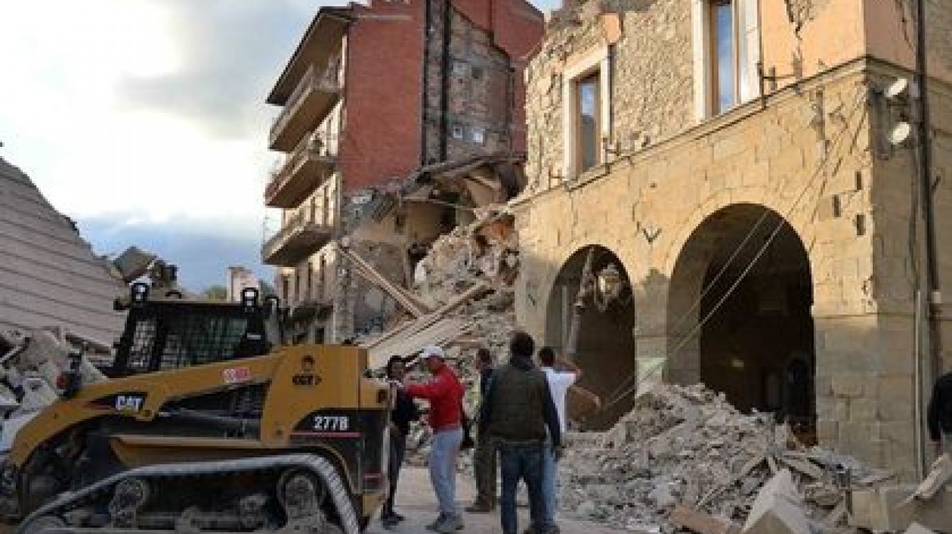 Итальянский священник объяснил землетрясения божьей карой за первородный грех