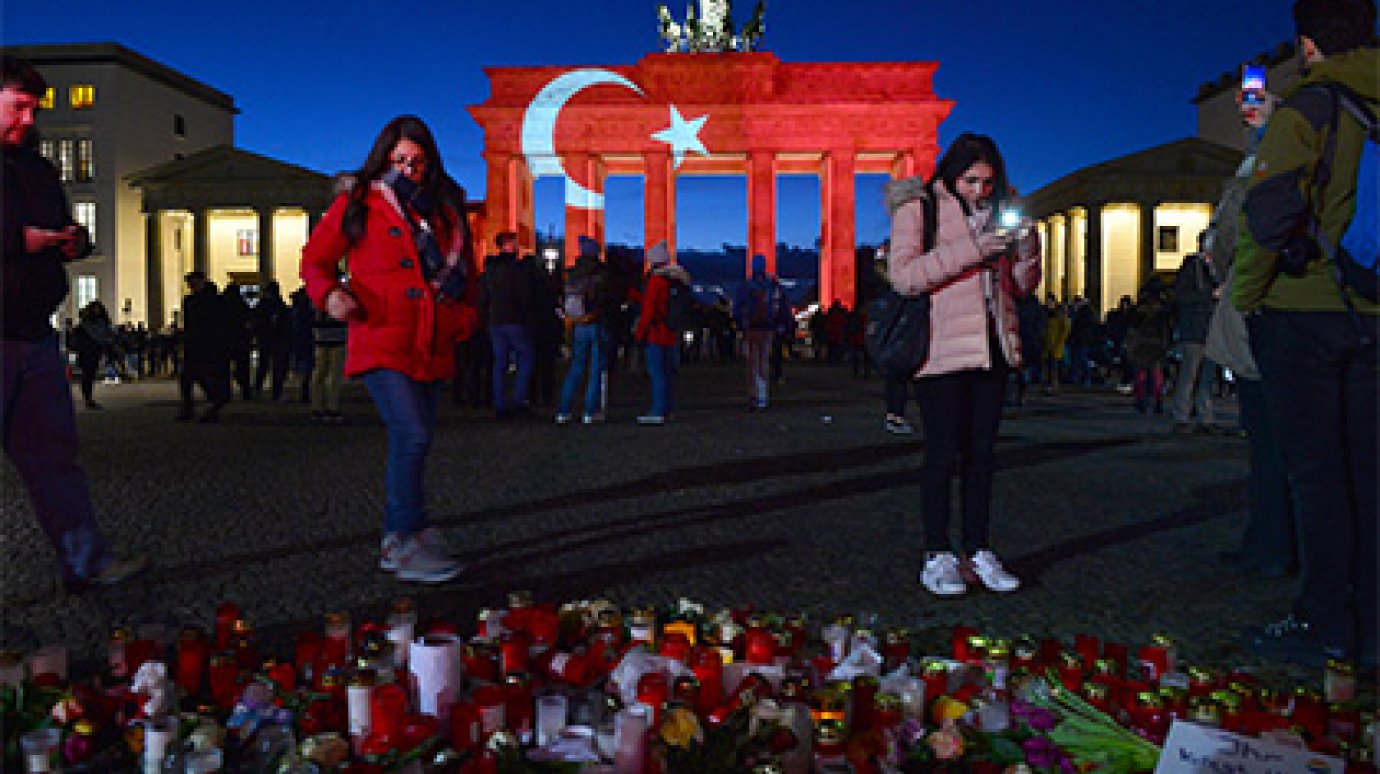 Россияне оказались среди подозреваемых по делу о теракте в Стамбуле