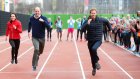Принц Гарри обогнал принца Уильяма и Кейт Миддлтон в забеге на 50 метров