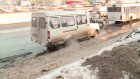 Пешеходная дорожка на проспекте Строителей утонула в снегу