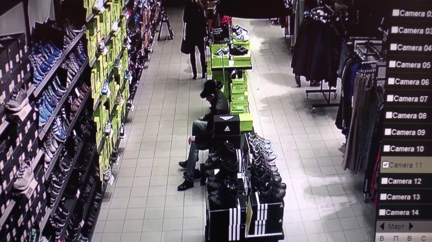 Пензенские полицейские ищут похитителя кроссовок