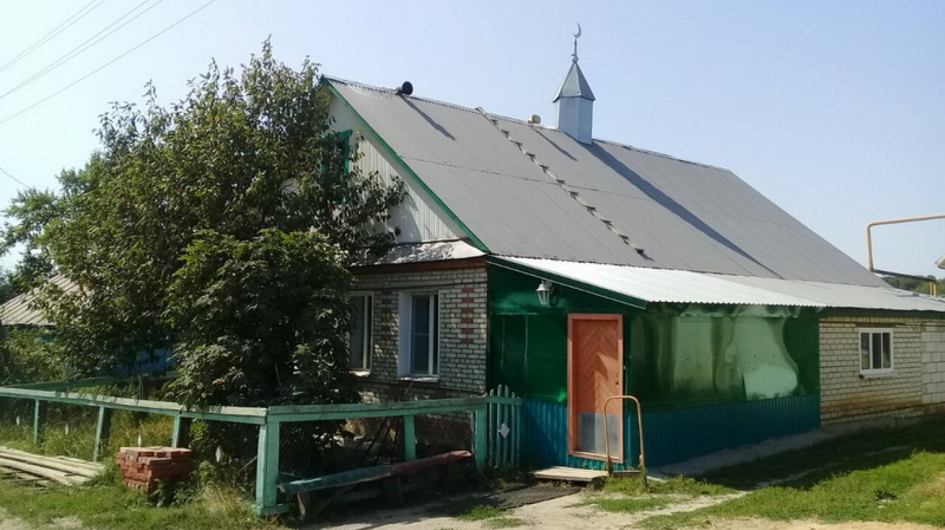 В Лопатинском районе в здании бывшего магазина открыли мечеть