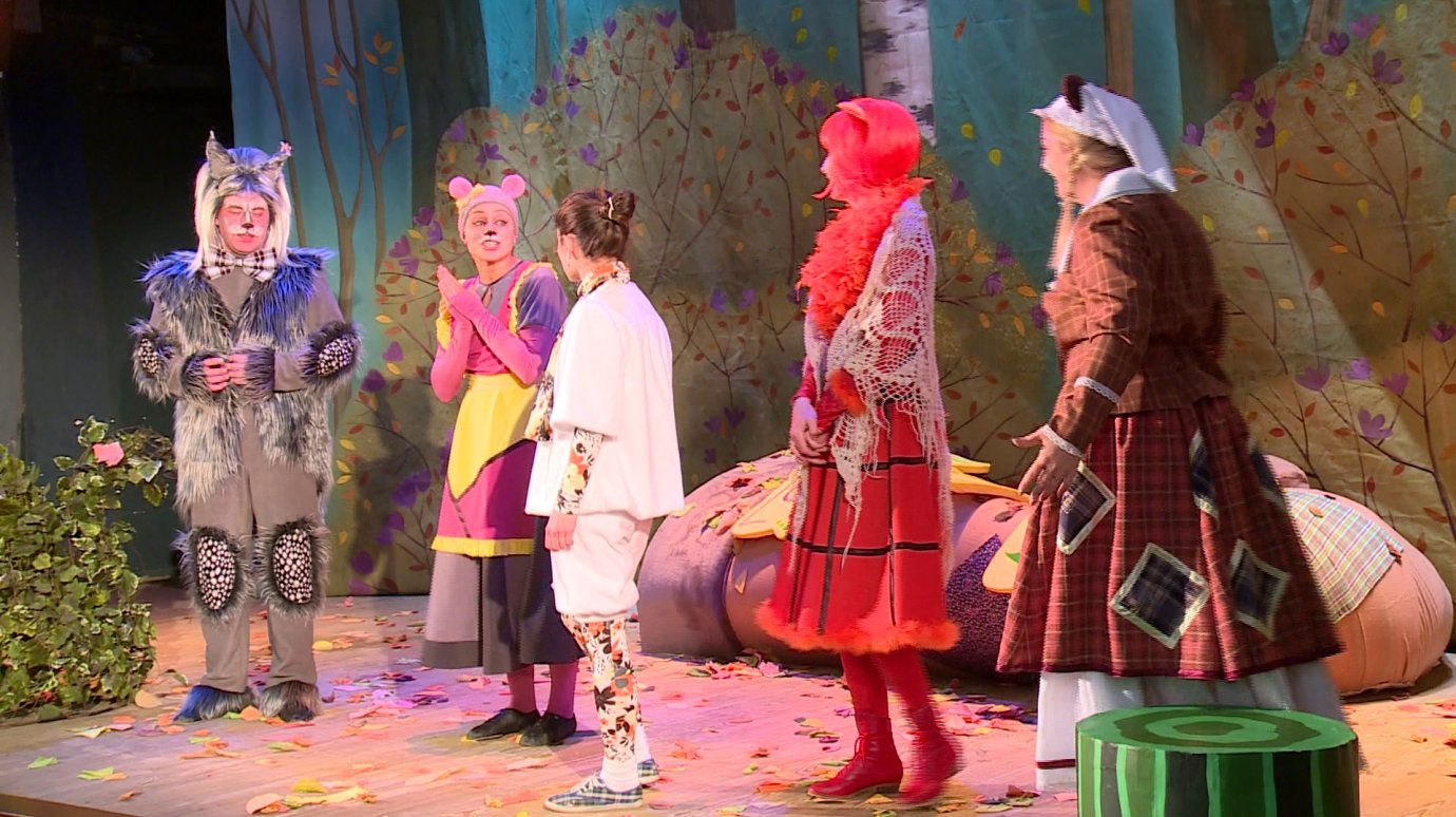 Драмтеатр готовит премьеру детского спектакля «Рукавичка»