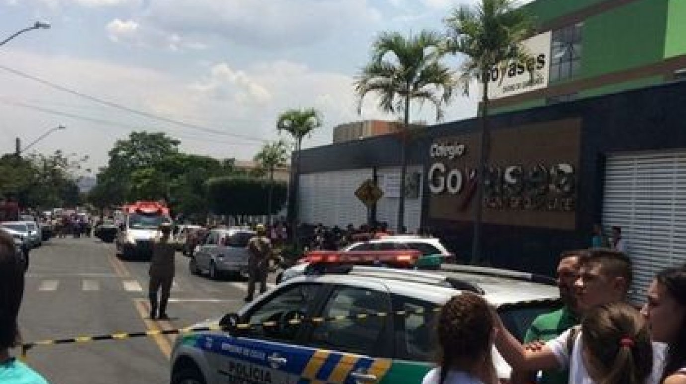 Бразильский школьник расстрелял называвших его вонючкой одноклассников