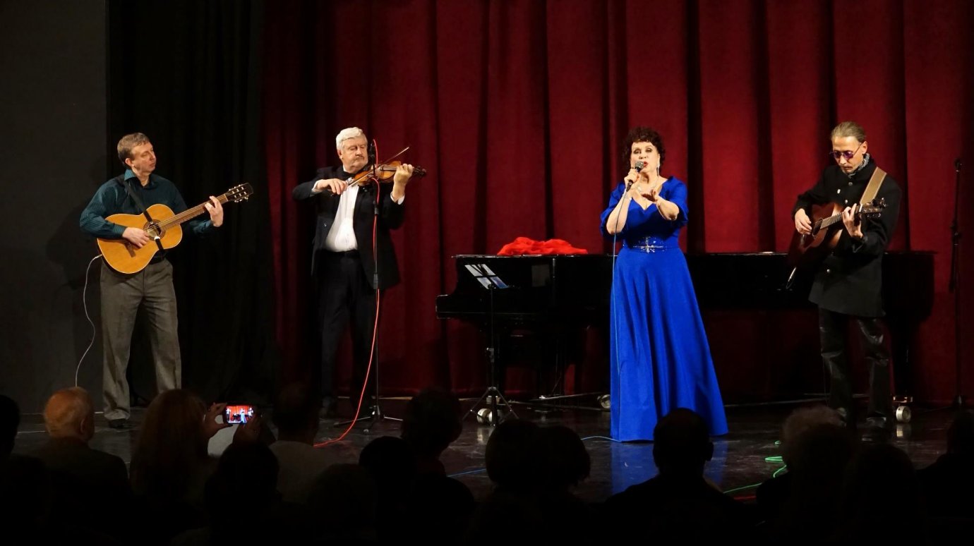 Концерт Нины Голубиной в Москве прошел с аншлагом