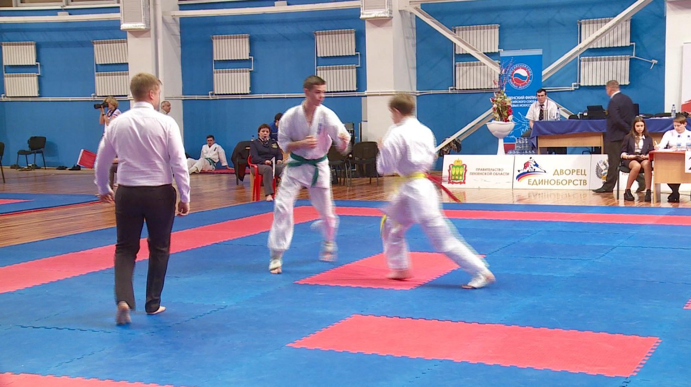 В Пензе во дворце единоборств прошли крупные соревнования по карате