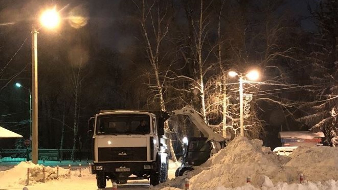 За сутки в Пензе ликвидировано более 4 000 кубометров снега